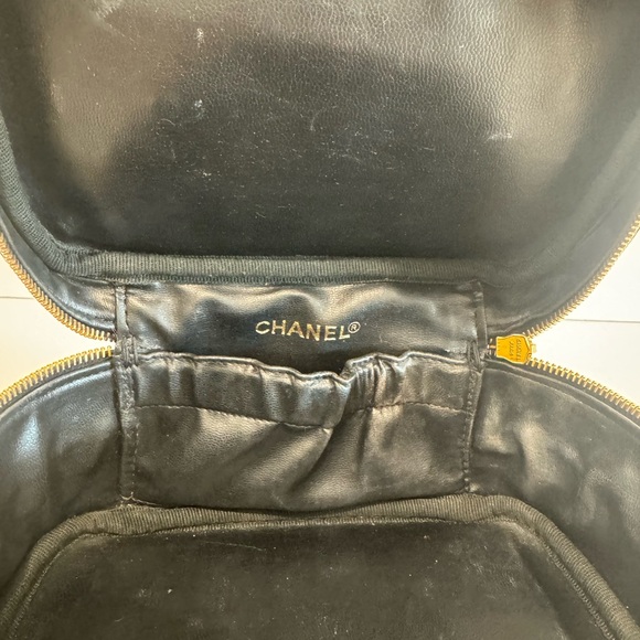 Chanel Lamb Skin Vanity Bag Cosmetic Pouch - Picture 14 of 16